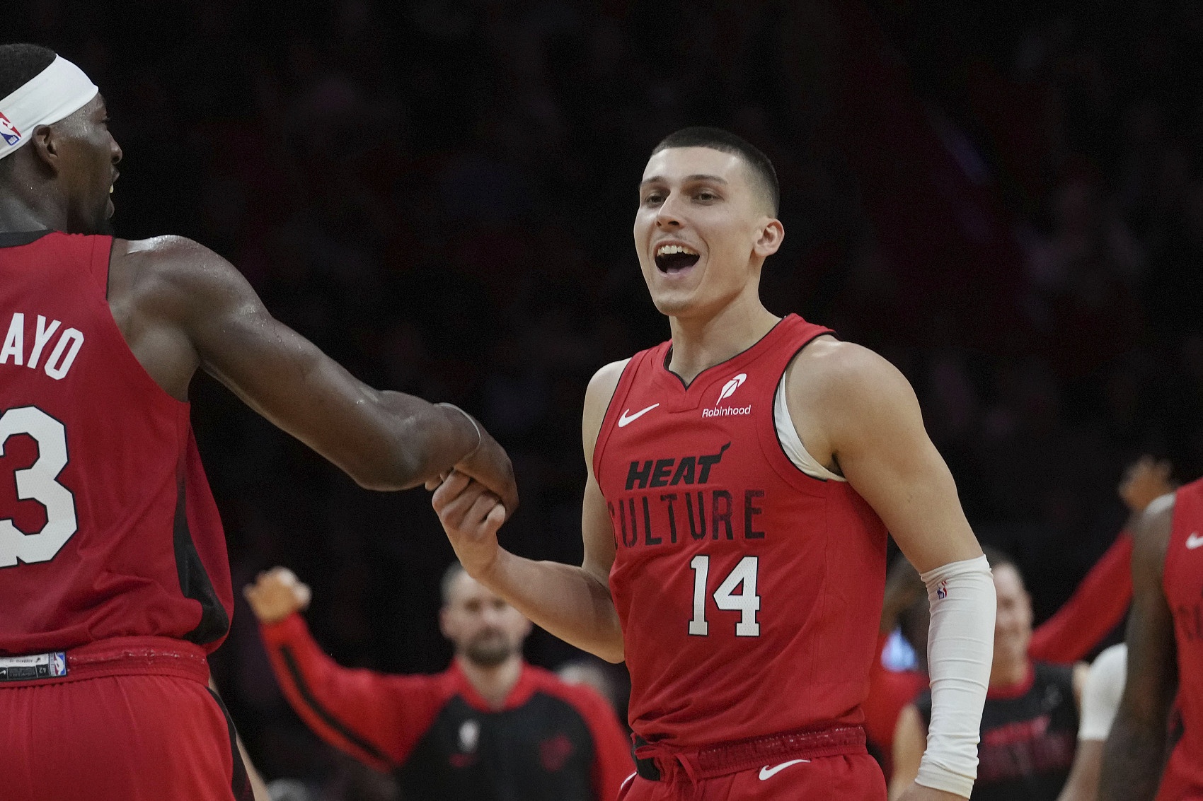 哈斯勒姆称热火队攻防兼备 防守持续强势将带动进攻表现