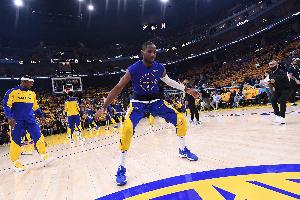 先签后换?美记:国王看中库明加的运动能力 太阳则给了首发保证