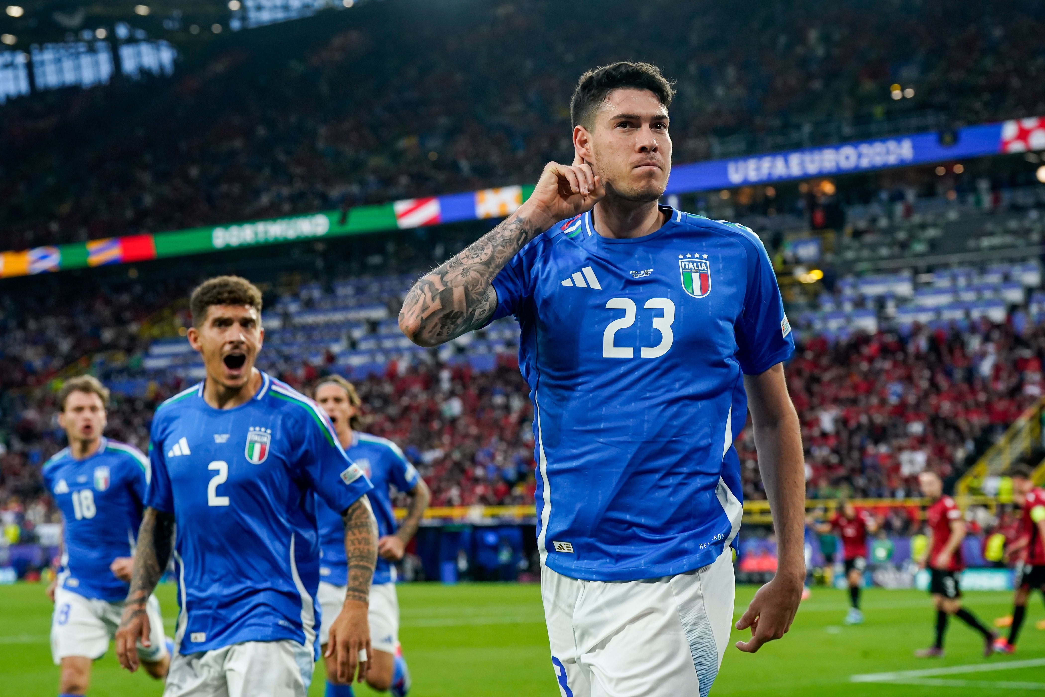 华体会hth官网-晚邮报：加图索从未考虑过不征召巴斯托尼，一直给予他关怀和鼓励